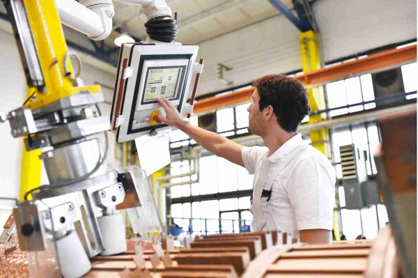 Contoh Implementasi IOT di Industri Manufaktur