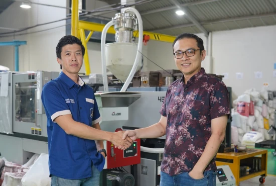 Studi Kasus LeapFactor: Tekan HPP Material 8% di CV Arjuna Plastik